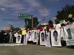 Decena de automovilistas quedaron varados durante tres horas. SUN / C. Rogel