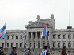 Uruguay enfrenta una contradicción de las condiciones financieras mundiales. AFP / ARCHIVO