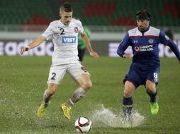 Pavone (d) ya ha vencido en dos ocasiones al Real Madrid en su etapa con el Real Betis. AP / C. Ena