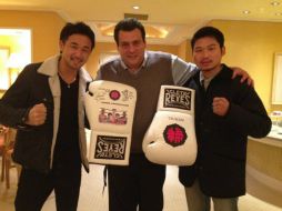 Miura, a la derecha, es el campeón superpluma del Consejo Mundial de Boxeo. ESPECIAL / wbcboxing.com