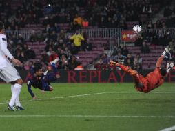 El delantero español Pedro Rodríguez se lució con un triplete ante un equipo de la Segunda B, la tercera categoría del futbol español. EFE / J. Lago