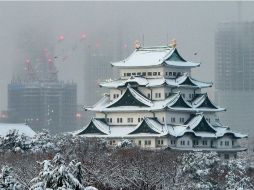 La tormenta de nieve que azota el norte y centro de Japón ha dejado al menos 10 muertos. AFP /