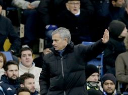 Mourinho reconoció que al inicio de la temporada le costó que sus dirigidos llevaran a cabo sus ideas. AP / Matt Dunham
