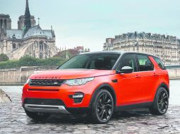 En términos de tecnología, además de la conectividad cuenta con sistemas electrónicos de seguridad. ESPECIAL / Land Rover