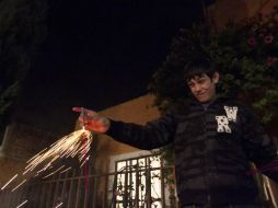 El uso de pirotecnia puede pasar de un momento de diversión a una tragedia, en un instante; piden extremar precauciones. EL INFORMADOR / ARCHIVO