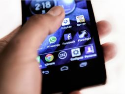 Facebook, Twitter e incluso WhatsApp han modificado bastante el modo de vivir de las personas. EL INFORMADOR / ARCHIVO