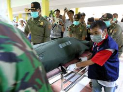 Las operaciones de rescate se han suspendido debido a la llegada de la noche en Indonesia. EFE / B. Indahono