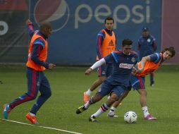 El entrenamiento que realizó Chivas fue ligero y básicamente consistió en trabajo a espacios reducidos. EL INFORMADOR / J. Mendoza