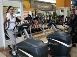 Es importante cuidar la hidratación, usar ropa adecuada y realizar ejercicios de calentamiento previo a cualquier actividad. EL INFORMADOR / ARCHIVO