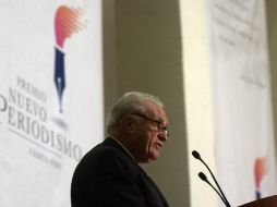 En el año 2001 ganó el premio Nuevo Periodismo 2001 en la modalidad de Homenaje otorgado por CEMEX-FNPI. AP / G. Bull