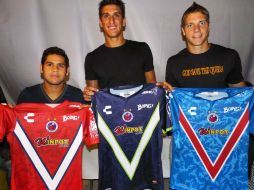 La presentación tuvo lugar en el Club de Playa Bocamboo. TWITTER / @ClubTiburones