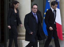 El presidente de Francia Francois Hollande luego de la reunión con miembros de su gobierno. EFE / I. Langsdon