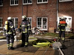 La bomba, lanzada cuando las instalaciones estaban vacías, sólo destruyó algunos archivos del diario. AFP / B. Marks