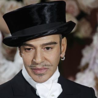 John Galliano vuelve a las pasarelas