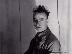 Su obra comprende dibujos y acuarelas de corte impresionista y fauvista, destaca ''Mamá, papá está herido'' y ''La dama ausente''. ESPECIAL / Pinterest