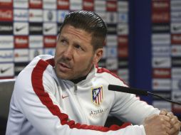 Diego Simeone no quiere repetir una derrota como la de la liga ante el Barsa. EFE / K. Huesca