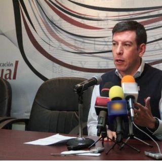 Miguel Castro podría renunciar a su salario como diputado