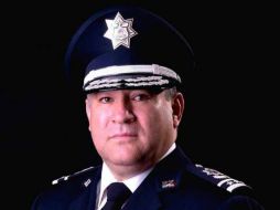 El agente recibió en marzo del 2013 la Condecoración Escudo como reconocimiento a su trayectoria. FACEBOOK / Enrique Galindo Ceballos