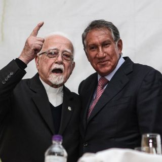 Chedraoui envía mensaje de solidaridad a padres de normalistas