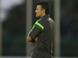 Almaguer dijo estar orgulloso de los futbolistas que lograron un gran equipo. MEXSPORT / O. Martínez