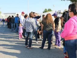 Hubo gente en las taquillas desde las 06:00 a.m. TWITTER / @Charrosbeisbol