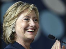 Clinton aparece con una ventaja de 13 puntos frente a Bush y con 15 puntos en el caso de Romney. AP / ARCHIVO