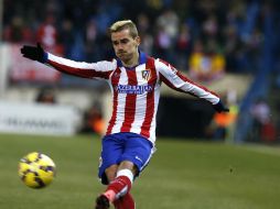 El ariete francés Antoine Griezmann hizo dos anotaciones en el duelo de la jornada 20 de la Liga de España. EFE / K. Huesca