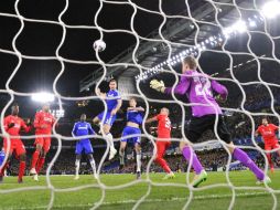 Branislav Ivanovic anotó a los cinco minutos de la prórroga para dar al Chelsea el triunfo de 1-0. AFP / G. Kirk