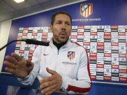 Diego Simeone asegura que su rival de esta tarde en el Calderón ha mejorado mucho tanto en la pelota parada como en la recuperación. EFE / K. Huesca