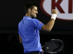 Novak Djokovic celebra tras su triunfo contra Wawrinka. EFE / B. Walton