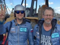 Leonid Tiukhtyaev, de Rusia (i) y Troy Bradley de EU, cruzaron el Pacífico durante casi siete días. EFE / TWO EAGLES BALLOON TEAM