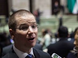 Comparó al PRI con Golliat, que parecía invencible. SUN / ARCHIVO