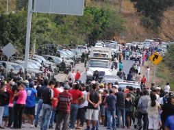 Luego de mantener bloqueada por 12 horas la carretera Chilpancingo-Acapulco, la Policía Comunitaria reanudó sus patrullajes. SUN / ARCHIVO