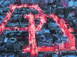 La marca de 'daredevil'. El logo del personaje es fácilmente identificable en el primer cartel con el que se promocionó a la serie. ESPECIAL / Netflix
