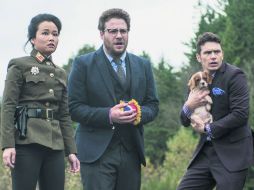 'The Interview' es una película de comedia política y acción estadounidense dirigida por Evan Goldberg y Seth Rogen (en medio). ESPECIAL / Columbia Pictures