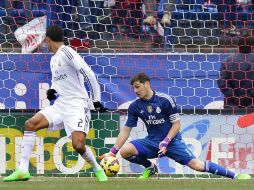Jugada clave. Así se le coló a Iker Casillas el primer gol. AFP / D. Pozo