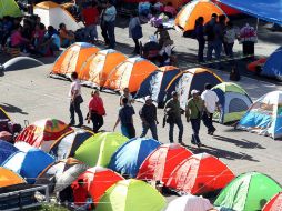 Los docentes instalaron casas de campaña en Paseo de la Reforma; después retiraron algunas. SUN / A. Ojeda