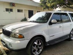 El detenido viajaba en la camioneta cuando fue detenido por elementos de la Fuerza Única. TWITTER / @FiscaliaJal