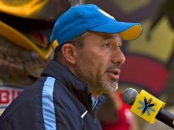 El uruguayo resaltó a los silbantes nacionales y su buen trabajo en Copas del mundo. MEXSPORT / J. Ramírez