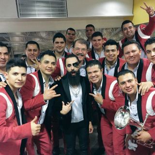 Moderatto defiende su derecho a tocar covers