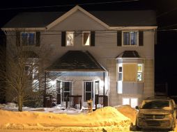 Uno de los sospechosos fue encontrado sin vida en el interior de su casa en un suburbio de Halifax. AP / A. Vaughan