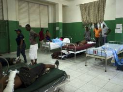 El accidente deja, además, unas 40 personas heridas, algunas de ellas de gravedad. AFP / H. Retamal