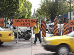 Comerciantes del tramo intervenido se dicen molestos porque ninguna autoridad les avisó del cierre. EL INFORMADOR / F. Atilano