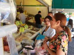 Los comercios deben exhibir el precio y usar básculas certificadas. EL INFORMADOR / ARCHIVO