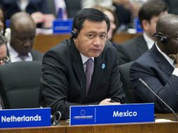 Osorio Chong se pronuncia a favor de unas fronteras seguras, pero que garanticen el libre comercio y el flujo de personas. EFE / M. Reynolds