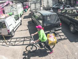 Ventas callejeras. La nueva directriz es ir por el control del centro comercial. EL INFORMADOR / A. Hernández