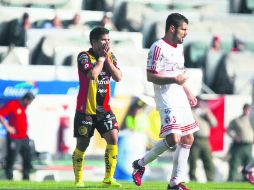 Luis Fernando Télles, mediocampista de Leones Negros, no oculta su impotencia con la derrota de la UdeG a manos de Tijuana. EL INFORMADOR / J. Mendoza