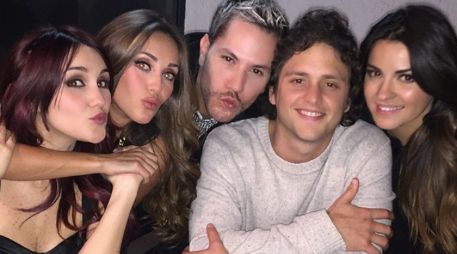 La cantante y actriz Anahí publico en su cuenta de Instagram fotografías de la cena. INSTAGRAM / @Anahiofficial