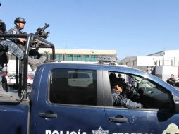 Mientras tanto, se espera que Servando Gómez sea presentado en el hangar de la PGR más tarde. NTX / G. Durán