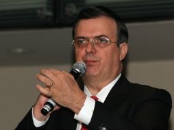 Ebrard negó que esté tratando de conseguir el fuero para protegerse por lo de la Línea 12 del Metro. NTX / ARCHIVO